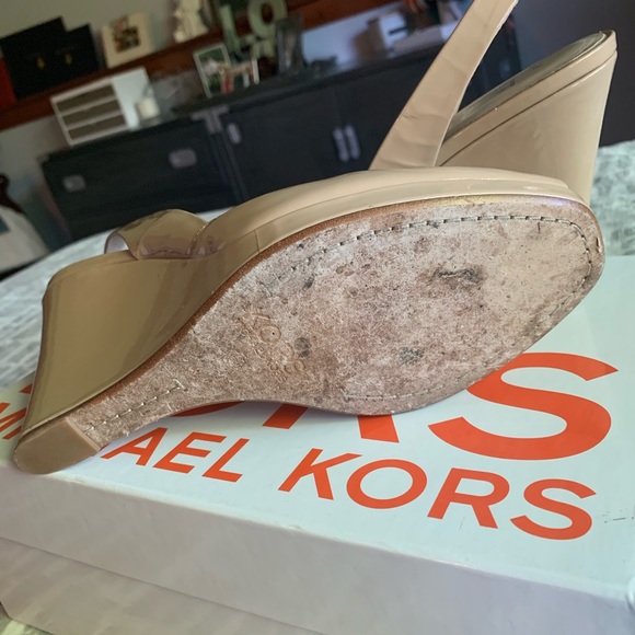 Nude patent Michael Kors wedges - Picture 3 of 4